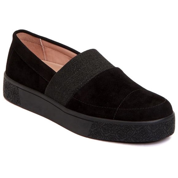 Taryn Rose Shoes - New Taryn Rose Slip-On Sneakers Black